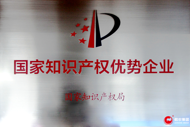 201808291158339962 ONE游戏官网-皇马巴塞赞助商