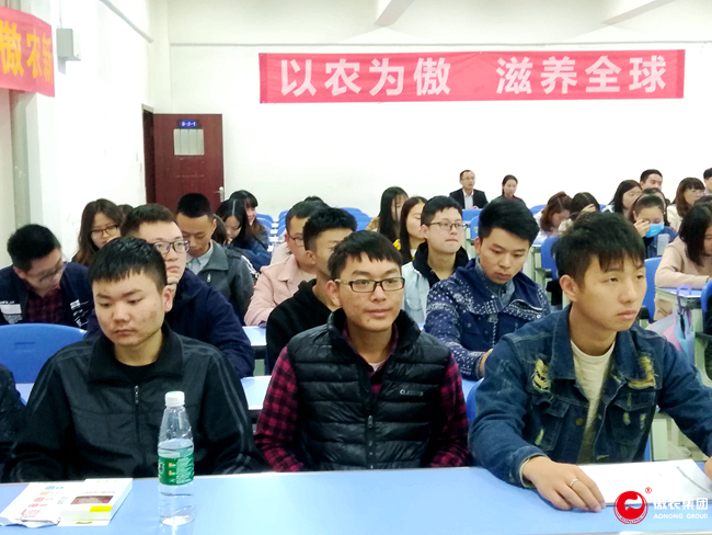 ONE游戏官网-皇马巴塞赞助商