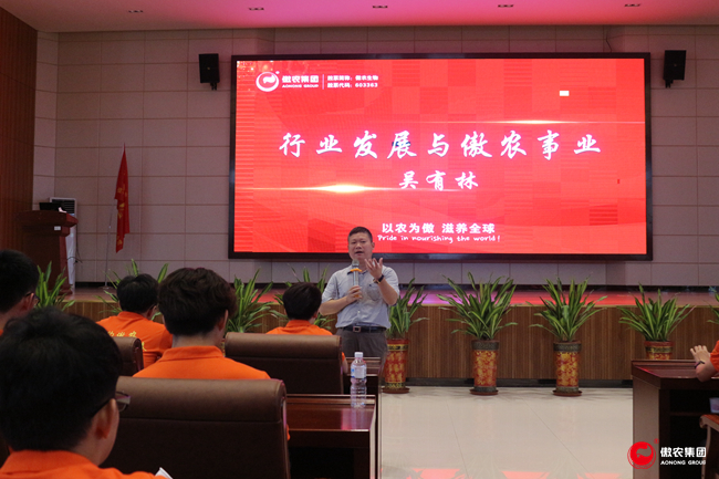 201907220825164060 ONE游戏官网-皇马巴塞赞助商