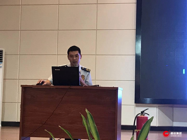 201909191637008851 ONE游戏官网-皇马巴塞赞助商