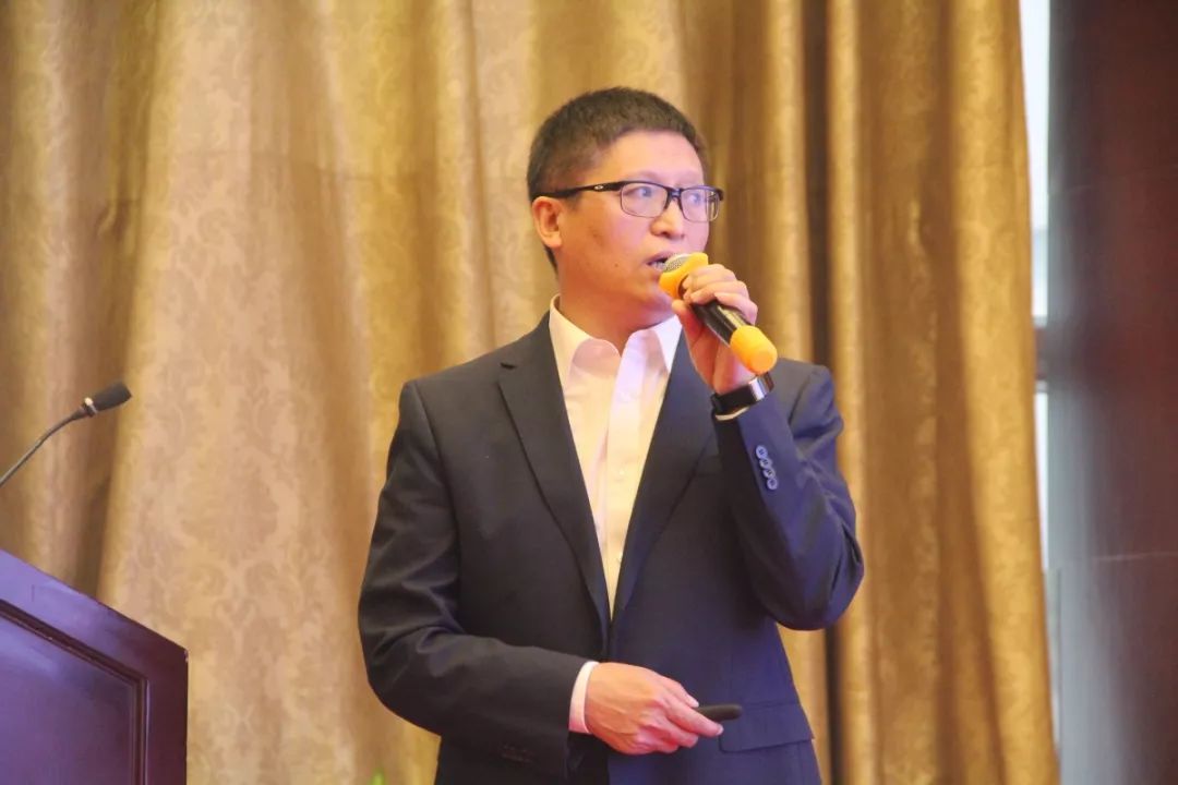 ONE游戏官网-皇马巴塞赞助商