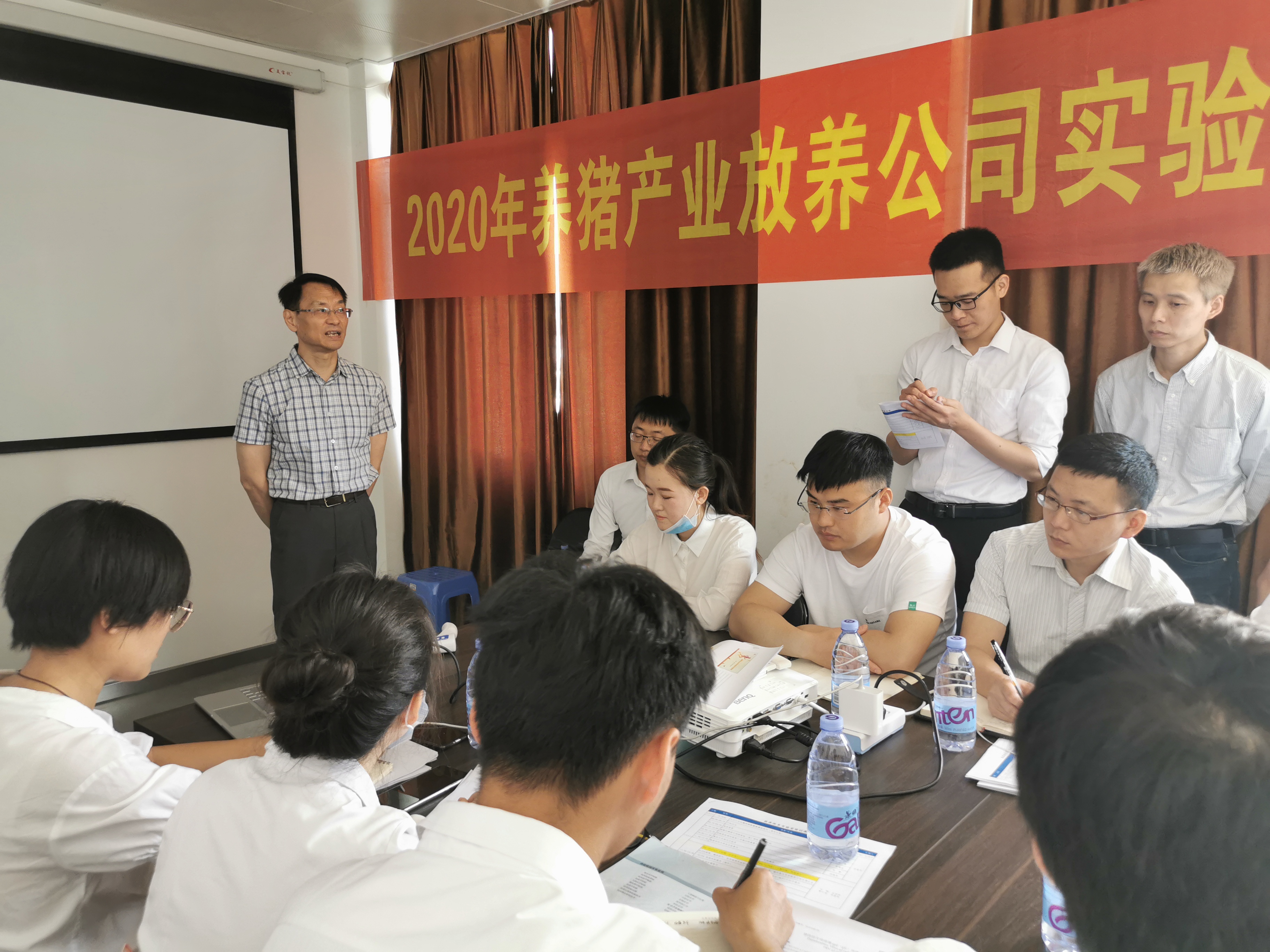 ONE游戏官网-皇马巴塞赞助商