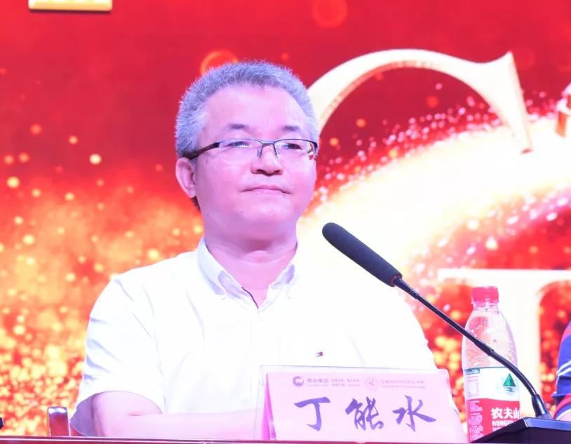 ONE游戏官网-皇马巴塞赞助商