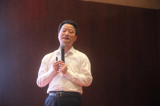 ONE游戏官网-皇马巴塞赞助商