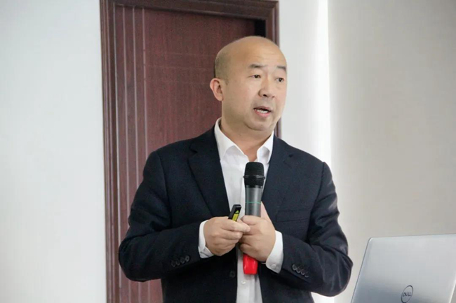 ONE游戏官网-皇马巴塞赞助商