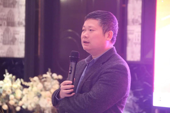 ONE游戏官网-皇马巴塞赞助商