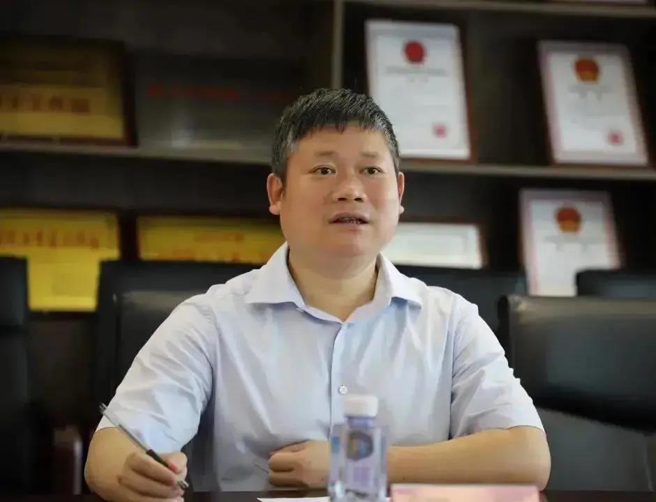 ONE游戏官网-皇马巴塞赞助商