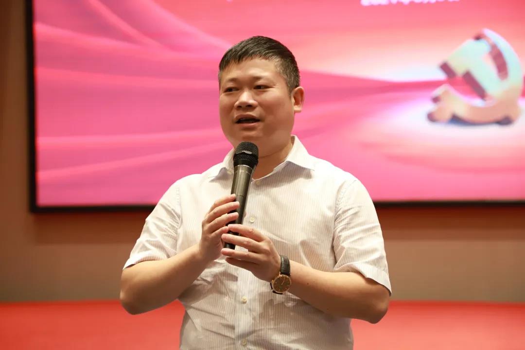 ONE游戏官网-皇马巴塞赞助商