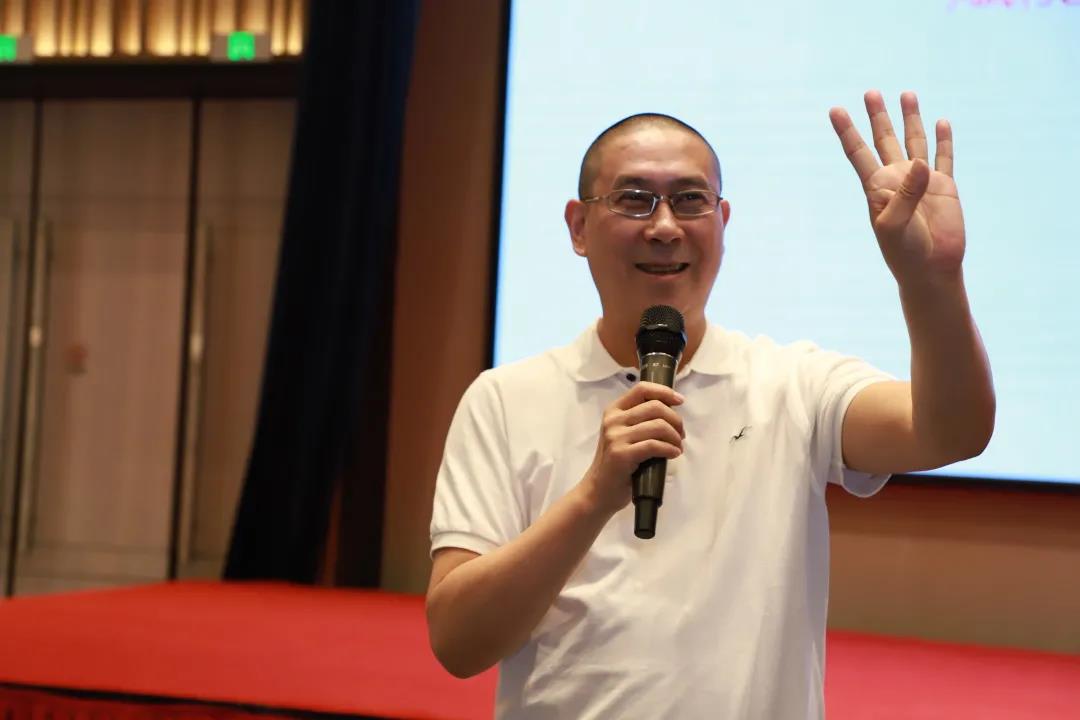 ONE游戏官网-皇马巴塞赞助商