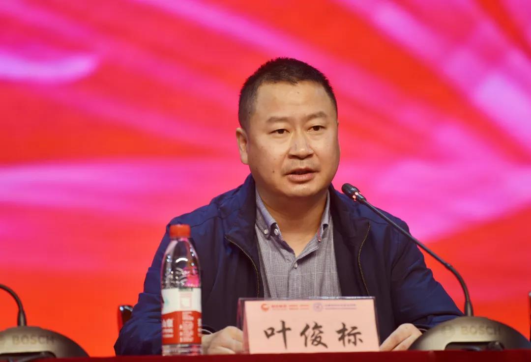 ONE游戏官网-皇马巴塞赞助商