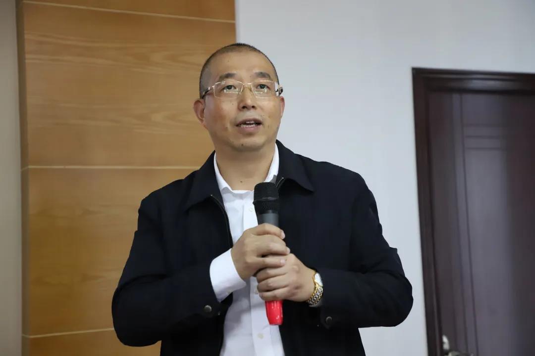 ONE游戏官网-皇马巴塞赞助商