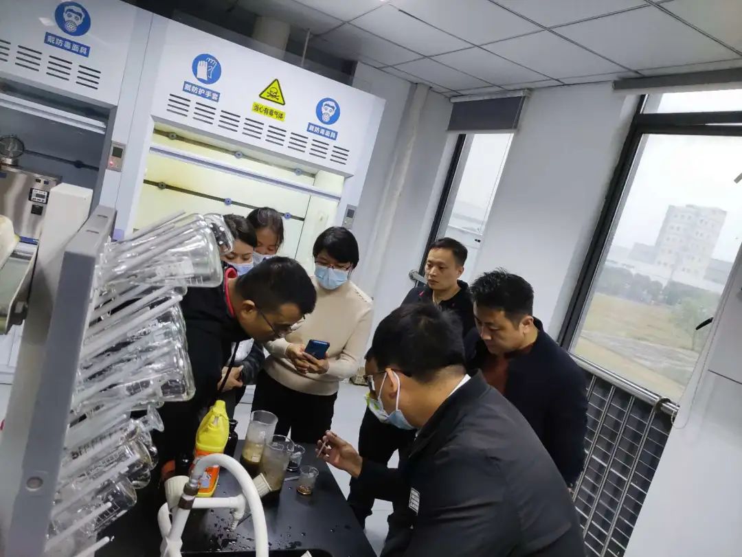 ONE游戏官网-皇马巴塞赞助商