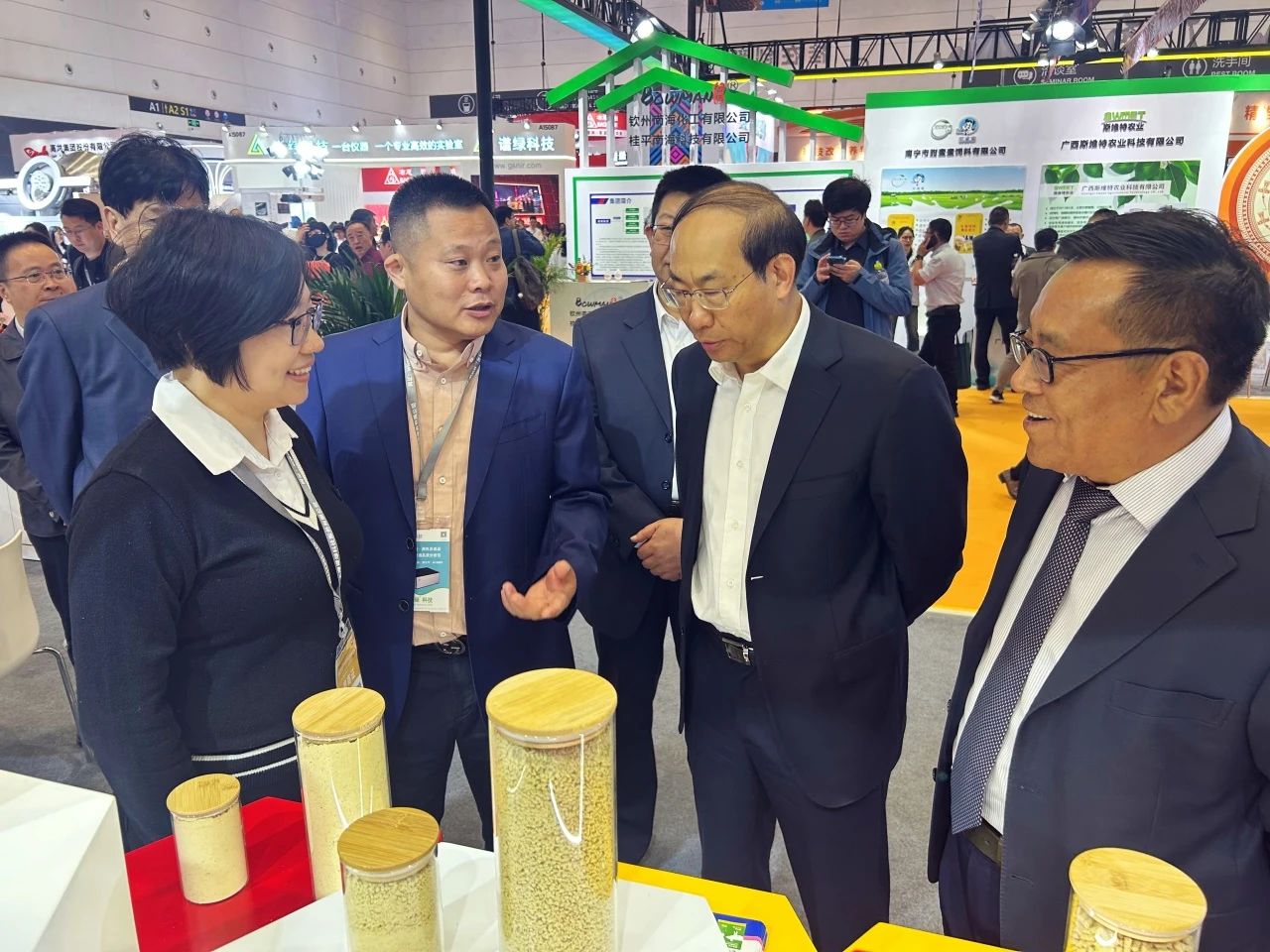 ONE游戏官网-皇马巴塞赞助商
